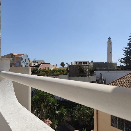 Brezza Di Mare Apartment Punta Secca Exterior foto